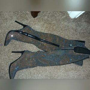 Brand New thigh high rhinestone heeled boots size 8.5 fits like 7.5